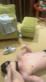 【广深足模】双S学生妹-玉足轮流狂舔【双视角版】bf50020_1封面图