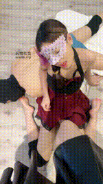 【红颜】奴下奴-情侣奴下跪受刑bf50467封面图