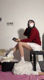 【甜恬】桌底视角-休闲鞋白棉袜气味辱bf50651