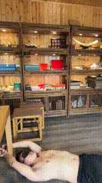 【沅芷大人】铐在桌下高跟皮靴踩踏狠扎bf50645封面图