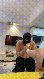 【困困】黑丝 白袜诱惑-赏赐圣水_鞭打耳光【双视角版】JS250220-28_2封面图