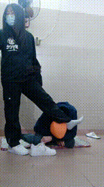 【奇了怪了】骑马鞭打_小白鞋棉袜气味辱JS250108-1封面图