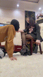 【咏慈】学生妹高跟黑丝踩虐_咬肉之刑bf48913封面图