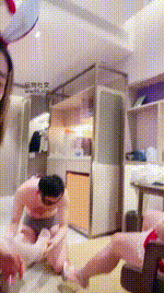 【夏芙】双S-圣诞女神-踩踏骑马_轮流舔臭脚丫JS241221-26封面图