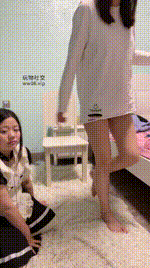 【白兔】双S黑棉袜脚踩_藤条鞭打_伺候沐足JS241217-7封面图