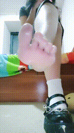 【柠柠】酸奶口水踩踏面包241220-13封面图