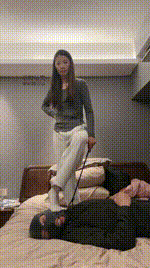 【猴歌】白袜脚碾压踩虐_坐脸窒息bf48612封面图