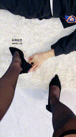 【沐沐大大】跪舔黑丝高跟_踩踏_骑马JS241017-42封面图