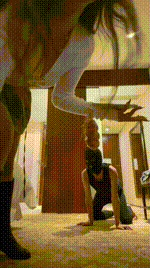 【缈缈】重度连环踢裆_舔脏长靴_闻鞋闻船袜bf48154封面图