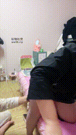 【蜜桃琪主】寂寞少妇的脚下奴241213-9封面图