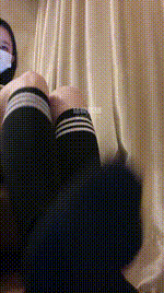 【婉婉】黑棉袜裸足爬进来251111-32封面图