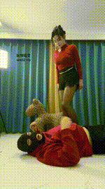 【素人挖掘机】舔脏高跟黑丝_抽耳光_坐脸_踩踏bf46494封面图